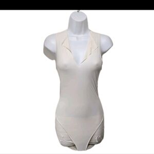 Skims Smoothing Sleeveless Bodysuit M White City Professional BEEN CUT #200L